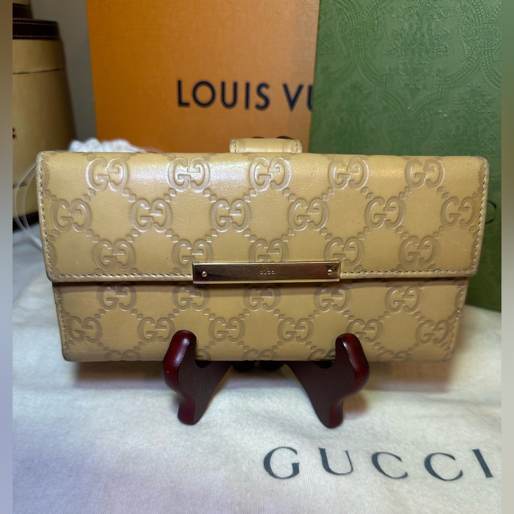 Gucci GG signature long continental Leather long Wallet